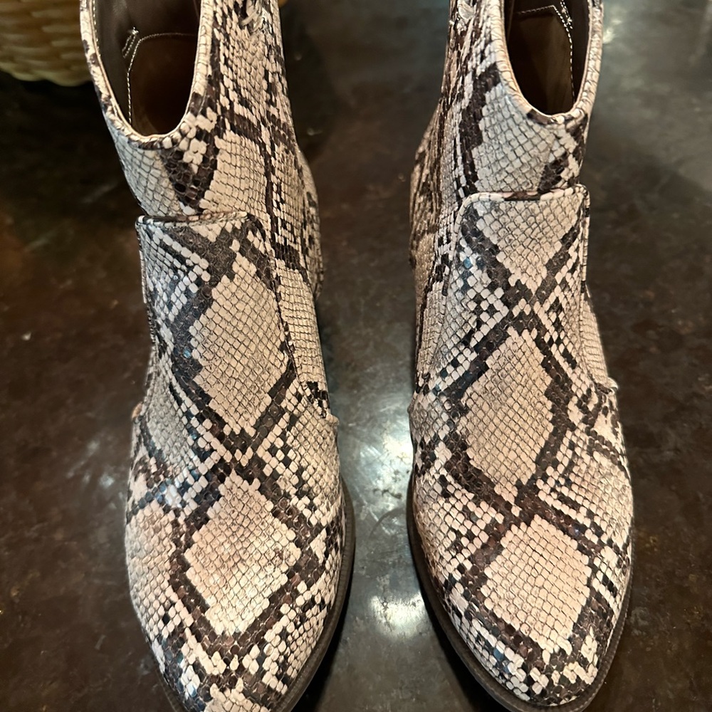 Cowboy boots by Style &Co size 7